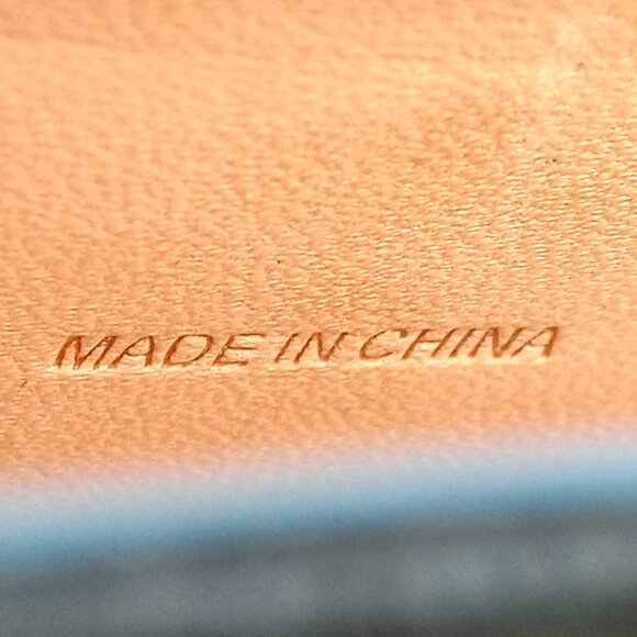 Dooney & Bourke Vintage cell phone case key holder Logo Pink Heart 4”x2”1” - Picture 7 of 9